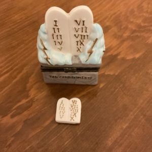 10 Commandments Trinket Jewelry/Pill Box